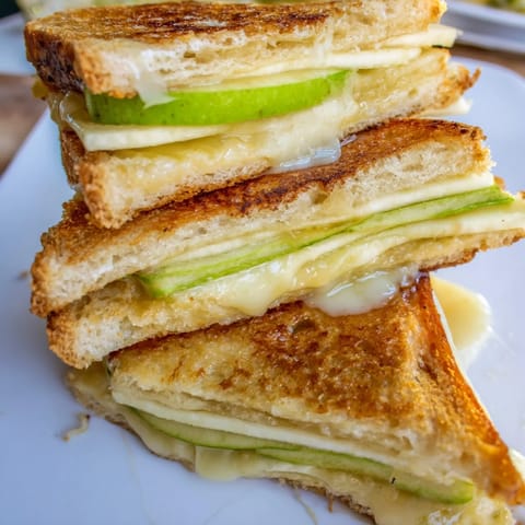 Brie Apple Grilled Cheese